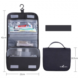 China manufacture traveling fashion design waterproof toilet bath makeup toiletries bag with tri-folded