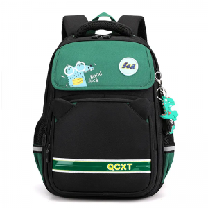 The new light and lightweight cartoon high grade schoolbag for pupils 1 buyer