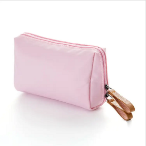 Factory wholesale mini version small cute portable travel lipstick storage bag cosmetic bag lady mouth red envelope