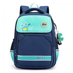 The new light and lightweight cartoon high grade schoolbag for pupils 1 buyer