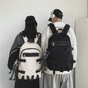 Manufacturer customized 2021 new nylon cloth backpack fashion backpack men’s and women’s backpack leisure bag