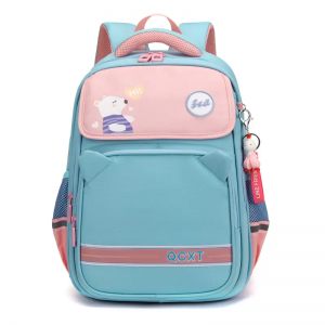 The new light and lightweight cartoon high grade schoolbag for pupils 1 buyer